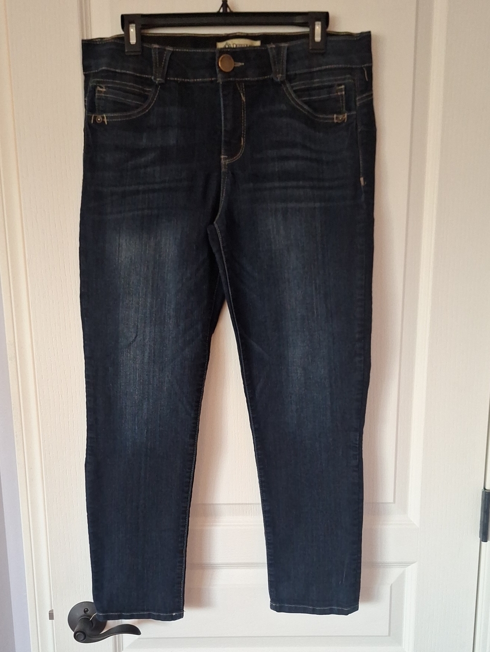 Dark Wash Women’s Jeans - Classic Slim Fit